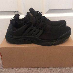 Nike Air Presto “Triple Black”
